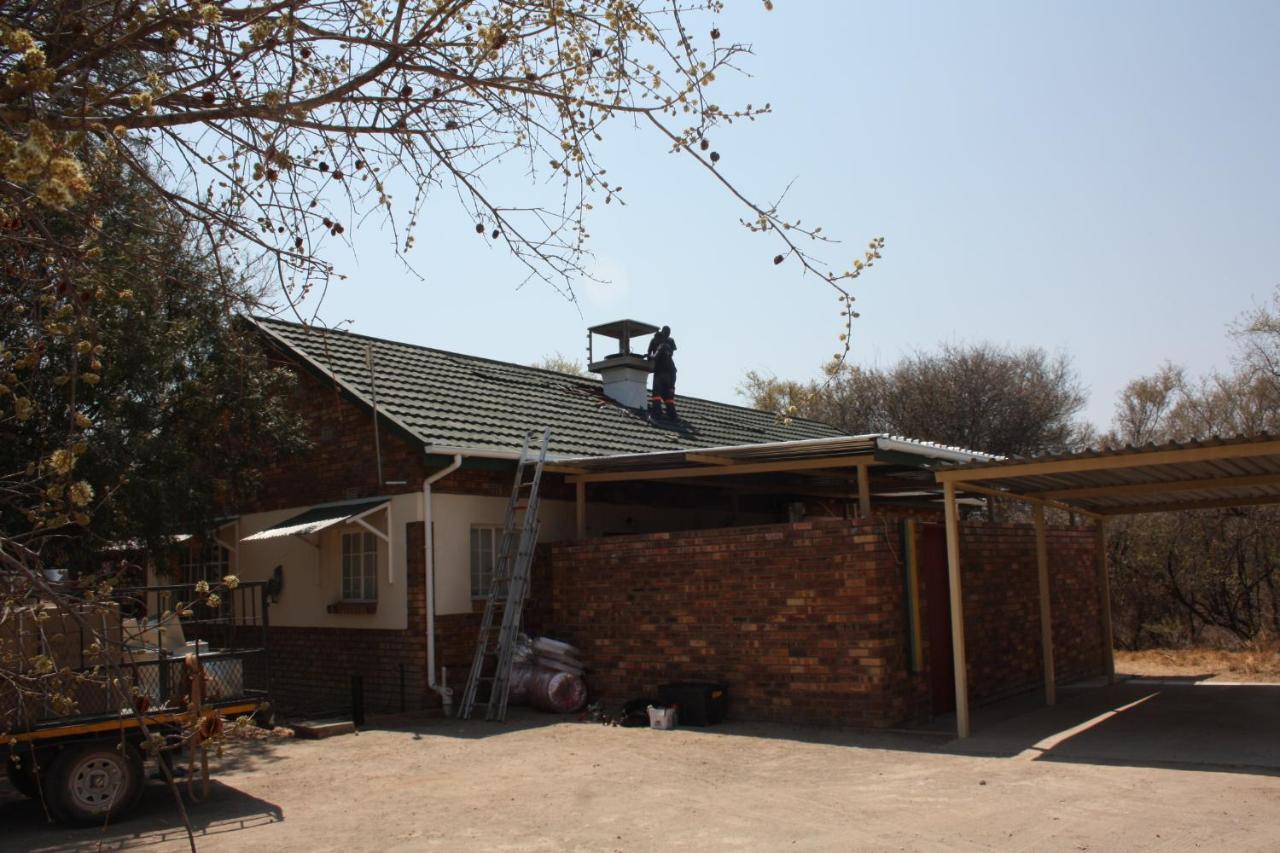 Woodlands Stop Over And Lodge Francistown Exterior foto